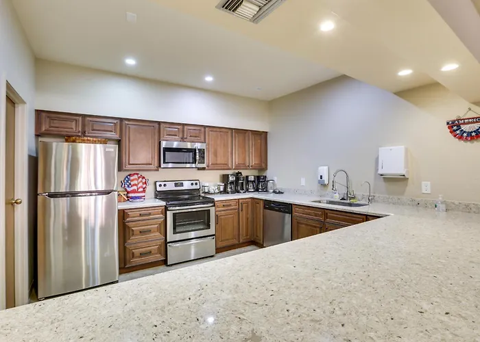 Community Perks! Haven W/ Private Balcony Ferienhaus *